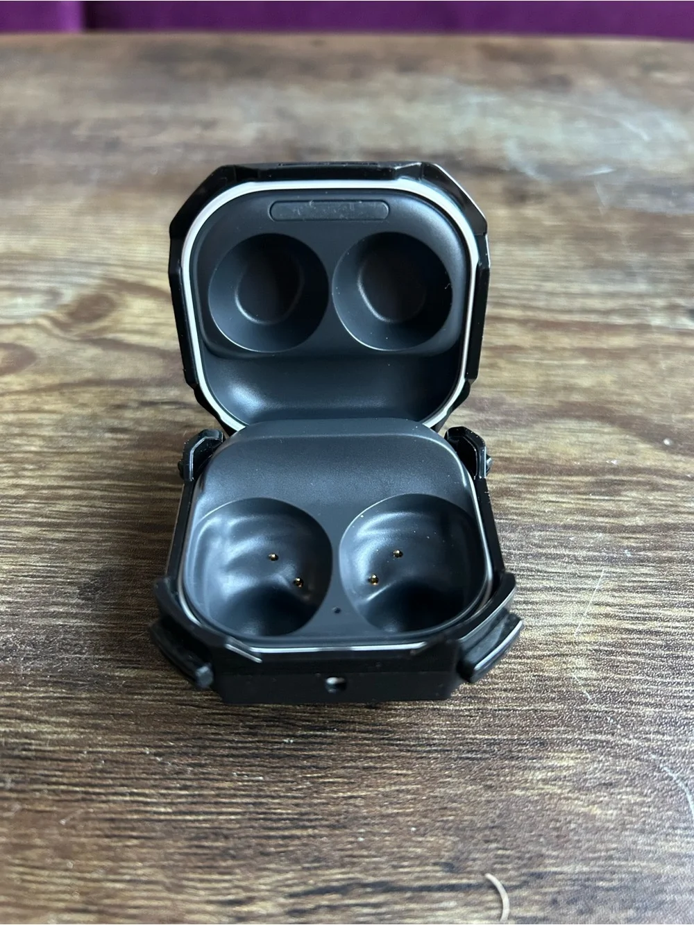 OTOPO Protective Case for Samsung Galaxy Buds, featuring a black hybrid design